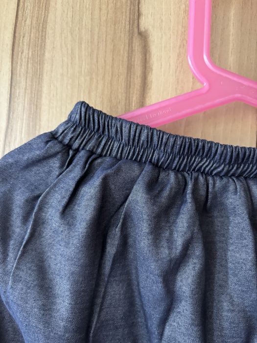 Спідниця на дивчинку +/- 7 років
