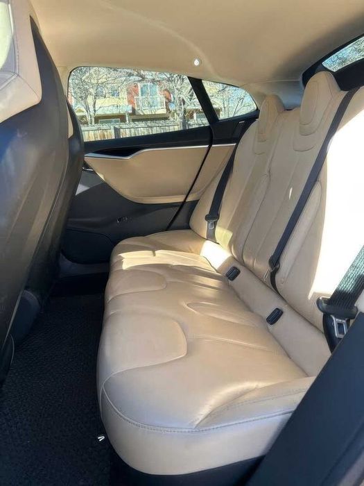 Tesla Model S      2013