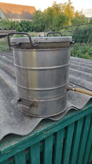 Продам парову воскотопку