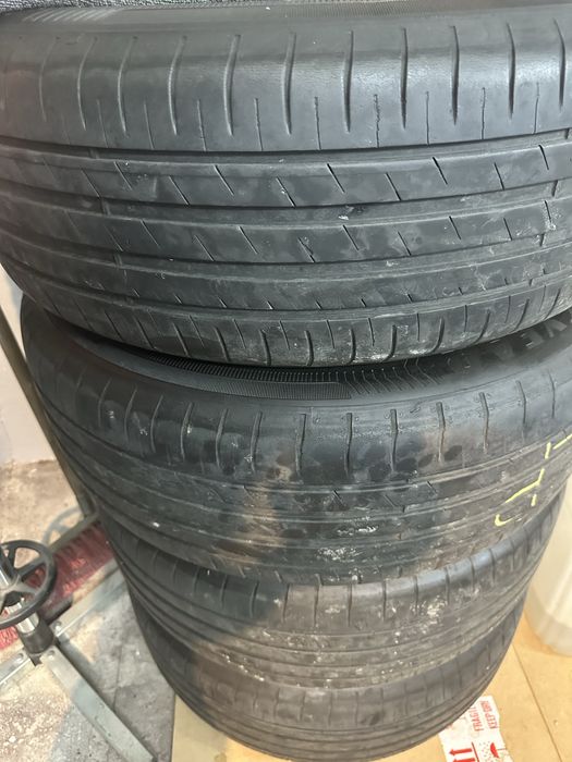 Opony Goodyear 215 55 R17