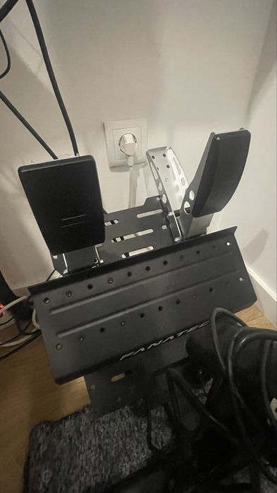 Fanatec csl dd + playseat + drivehub