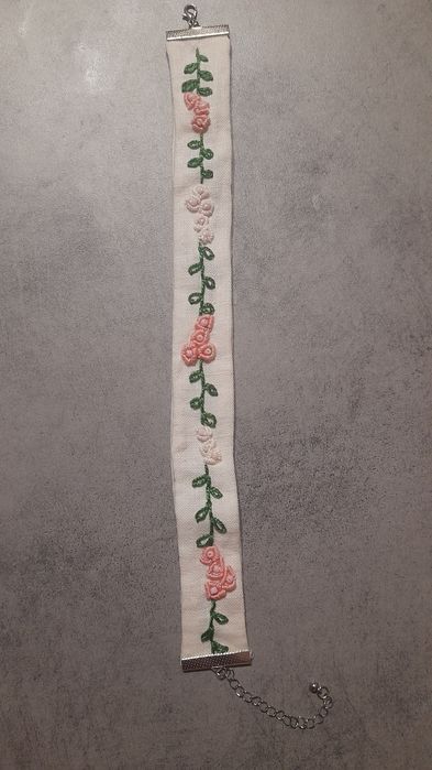 Haftowany choker