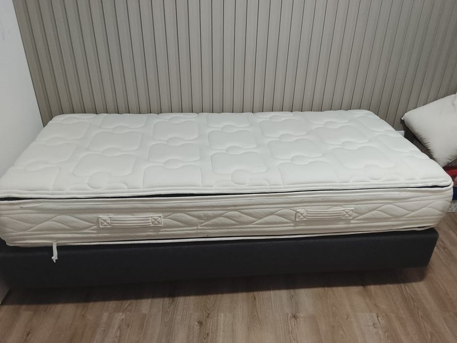 Somier com colchão