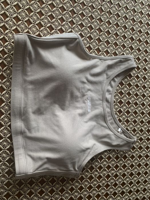 Guess stanik sportowy ( top) beżowy Kabro - active top rozmiar  L