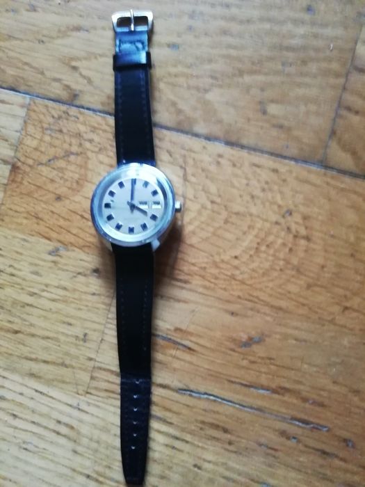 Relógio automático Timex a funcionar