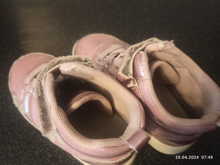 Buty dla dziewczynki