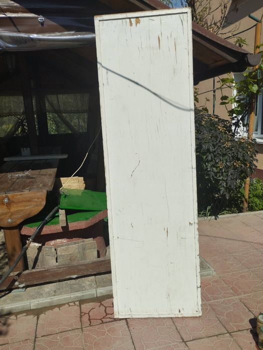 Двері без лутки дерев'яні 2.00 на 0.60 см.б.в часів СССР.