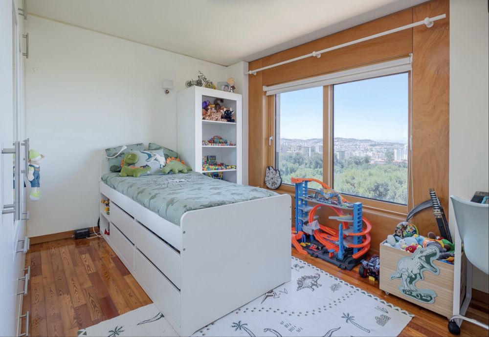 Cama ikea Sklaet - com gavetas  - com colchão