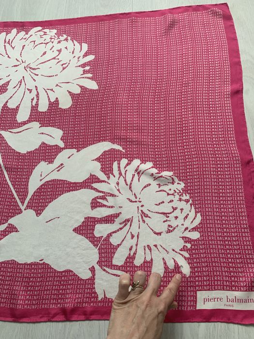 Pierre Balmain шовкова вінтажна хустина