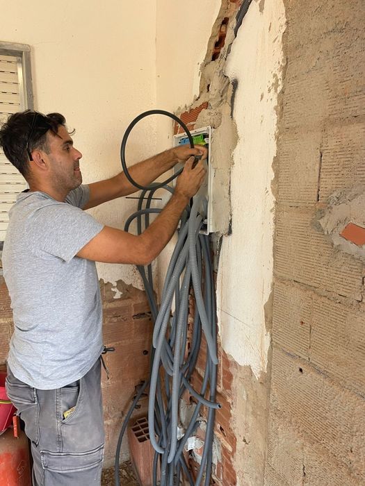 Serviços de Eletricidade Canalização