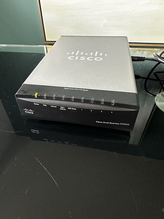 Router CISCO Gigabit Dual WAN VPN Firewall model RV042G (4xLAN/2xWAN)
