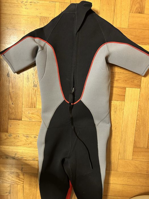 Fatos de Neoprene Mobby’s Fusion – Shorty + Top (surf/bodyboard)