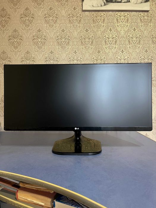 Продам монитор LG под ремонт