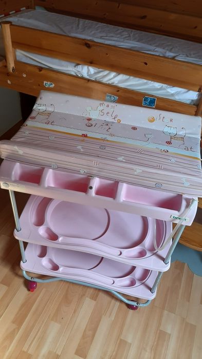 banheira com trocador(de fraldas) integrado