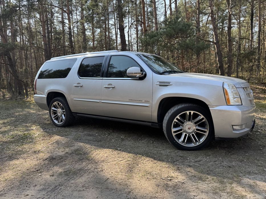 Cadillac Escalade ESV 6.2 V8 Premium po generalnym remoncie SILNIKA