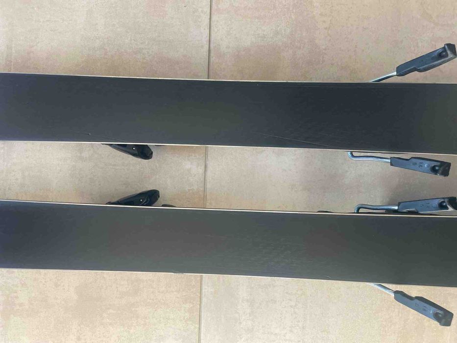 Narty Premium firmy AK model Black 165 Slalom allmontain