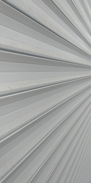 Б/У Ролеты. 3000 х 2500, 50% от новых. На гараж, магазин, производство