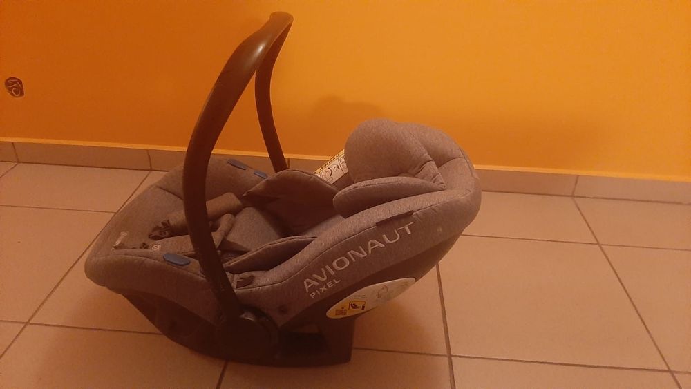 Fotelik Samochodowy Avionaut pixel