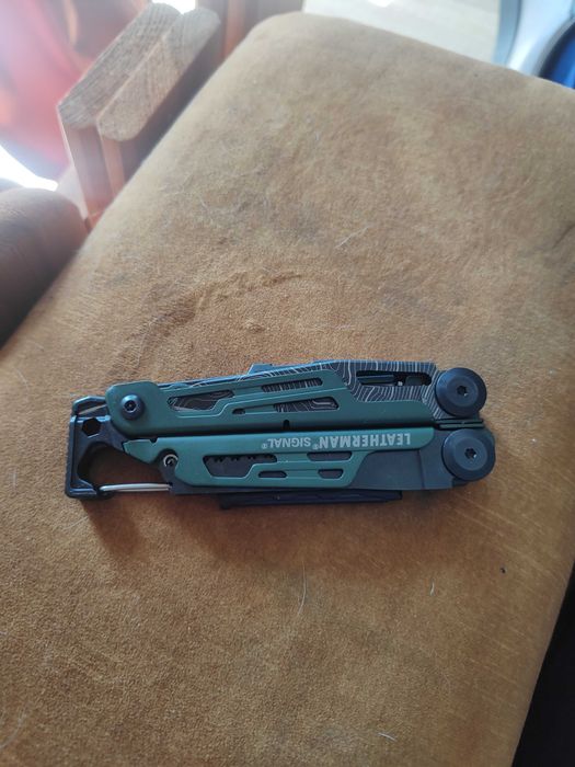 Sprzedam Multitool Leatherman Signal Green Topo z pokrowcem