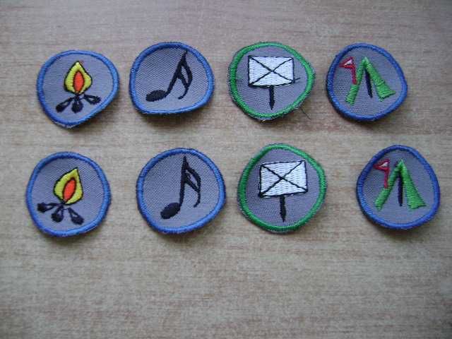 Starocie z PRL - Z.H.P. = Zestaw 8 naszywek specjalności z czasów PRL