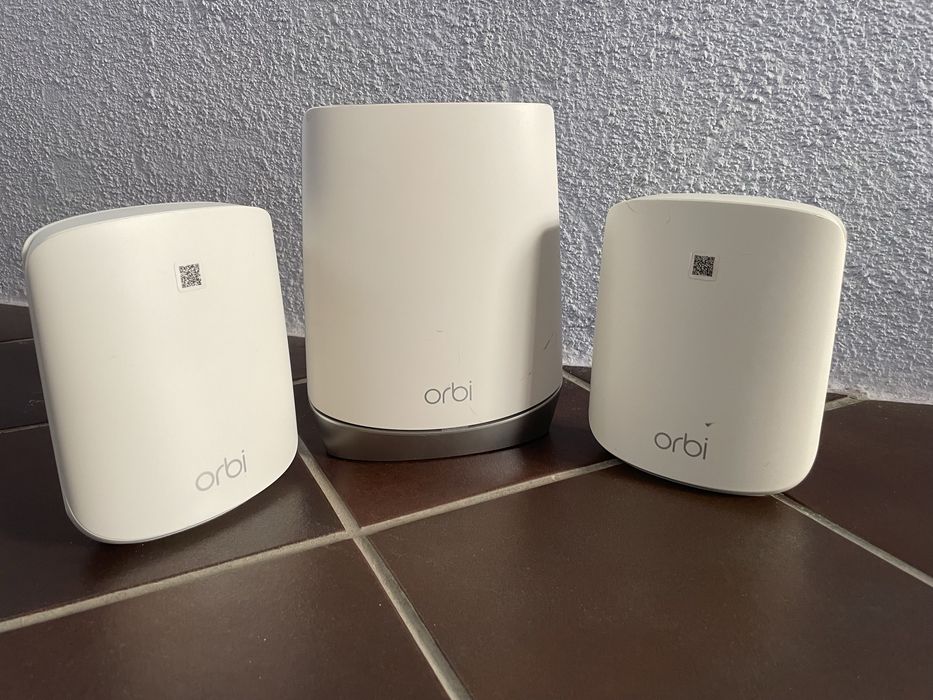 Netgear Orbi RBK653 AX3000 Wifi 6 Tri-Band Mesh