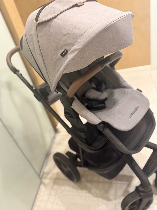 Продаю дитячу коляску Easywalker 2в1