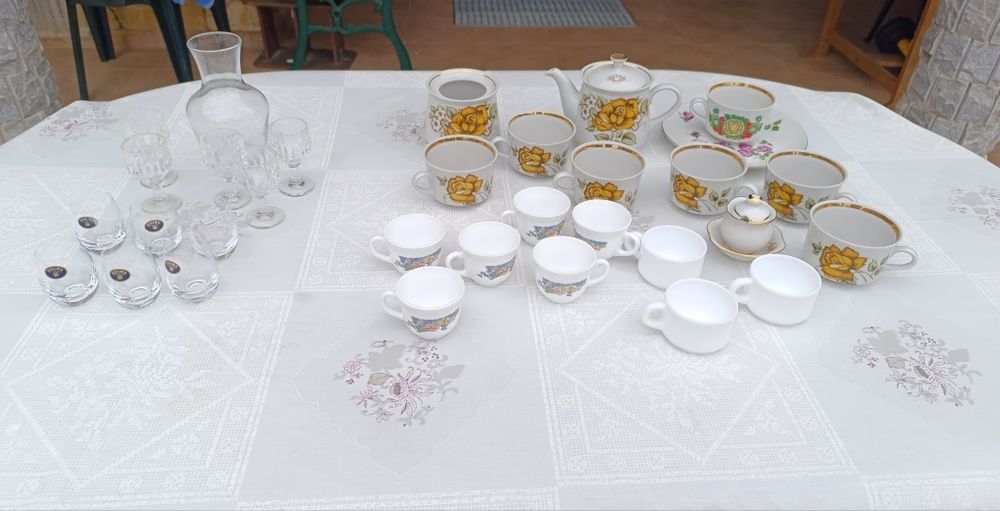 Serviço de chá em porcelana