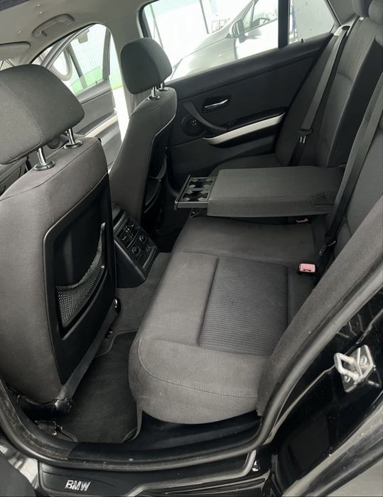 Bmw 318d 2.0 de 2009 foto 5