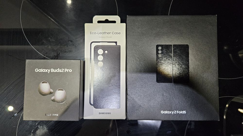 Samsung galaxy Z Fold 5 + Capa Samsung + Galaxy Buds 2 Pro