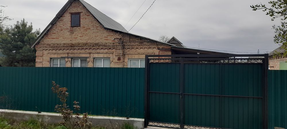 Продам дом в Никополе или обменяю на квартиру.