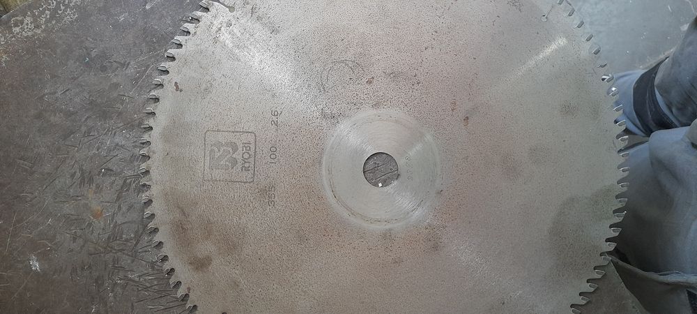 Serra de corte de aluminio