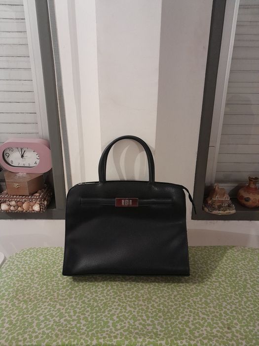 Vendo Mala de Senhora EUROLINE muito bonita como nova