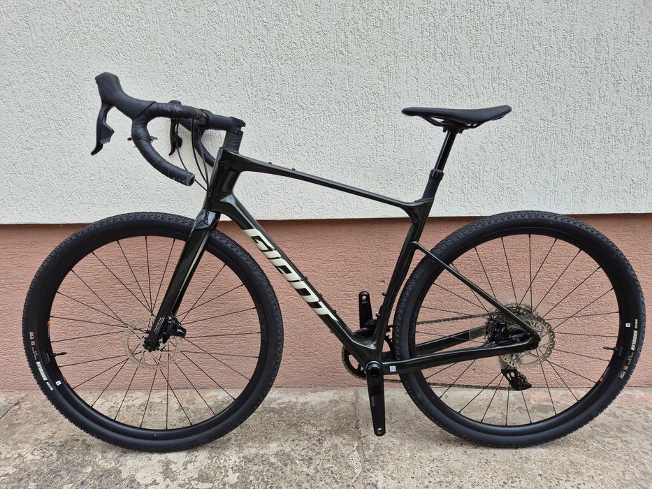d Gravel Giant Revolt Advanced 1 Etap, Sram Rival AXS 1x12, carbon