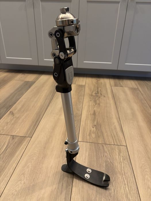 Proteza kolano Ossur Total Knee 2000 stopa