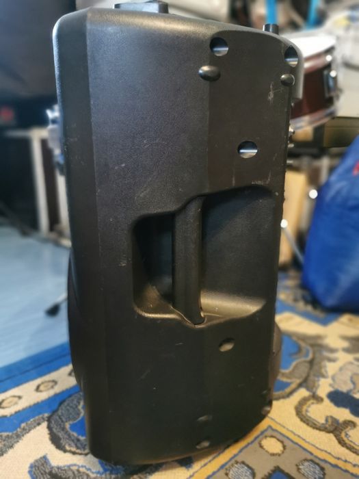 Kolumna aktywna Behringer