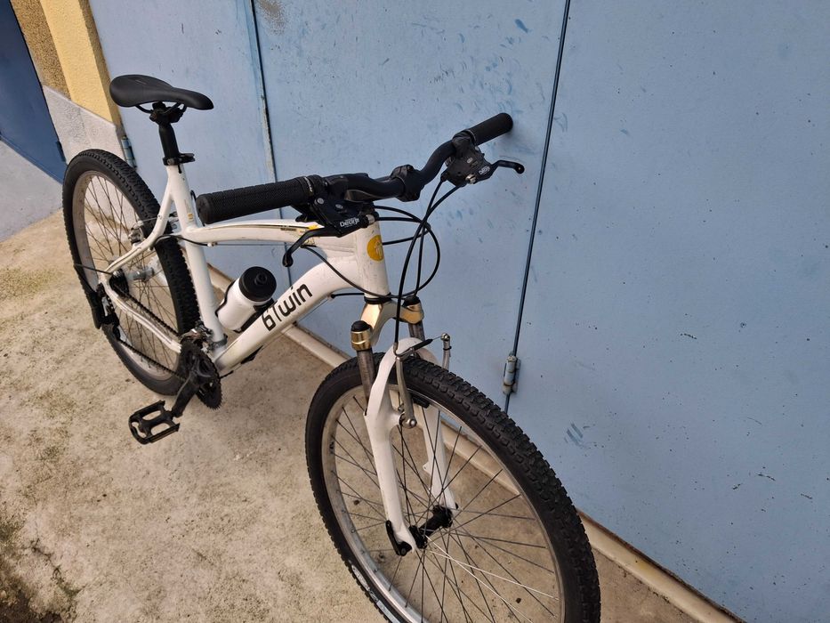 Bicicleta em aluminio roda 26 revisão feita pronta a pedalar