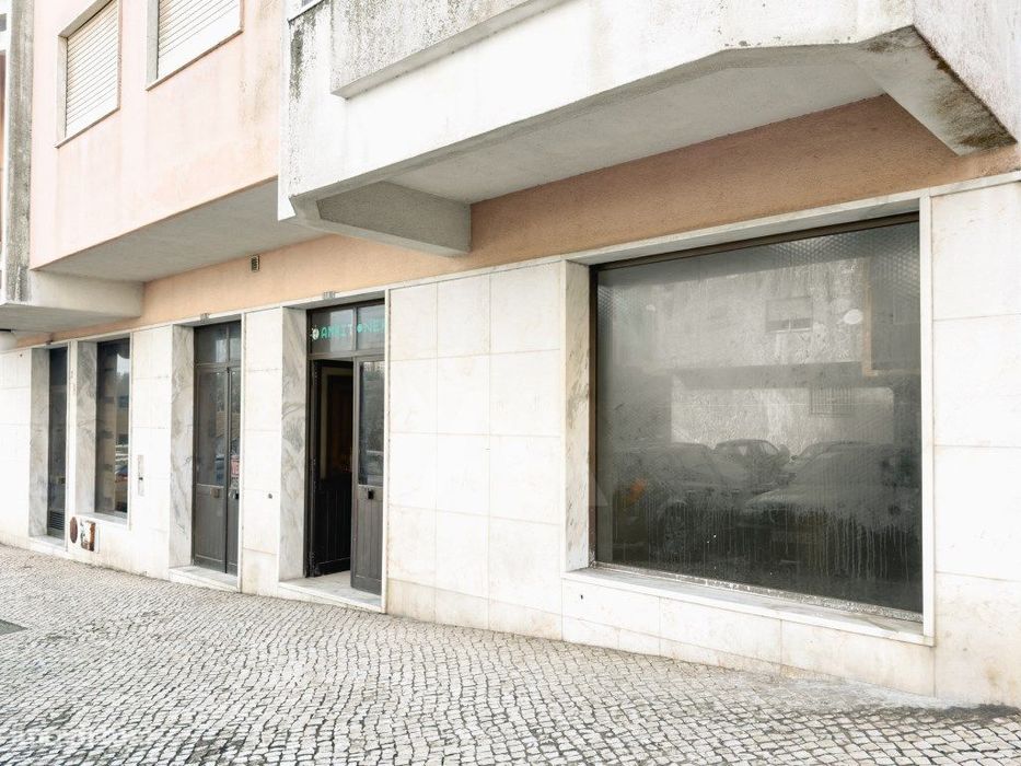 Loja Remodelada no Cacém