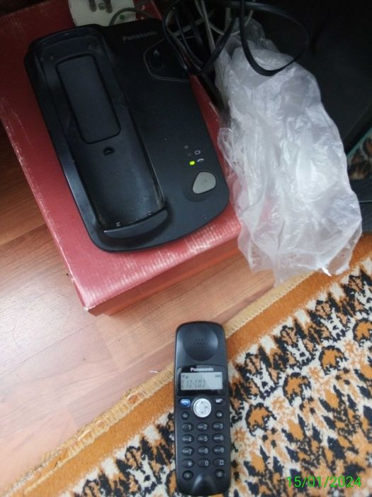 Повністю робочий радіотелефон Panasonic чи як зарядне батарейок aaa