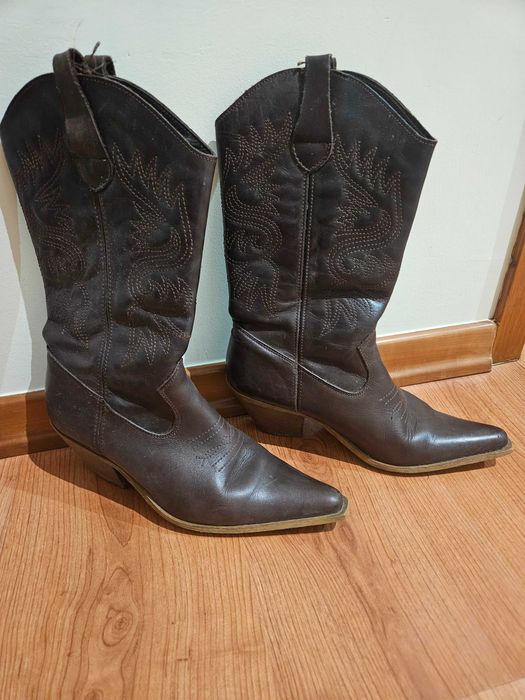Botas cowboy em pele