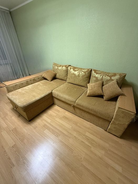Продам диван кутовий