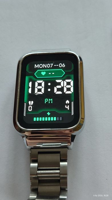Xiaomi mi band 8 pro - pęknięte szkło