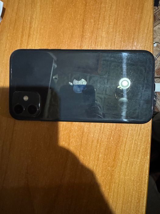 Айфон 11 128GB 2021 рік