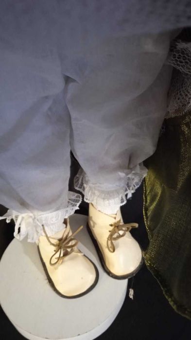 Большая фарфоровая кукла 60+ см