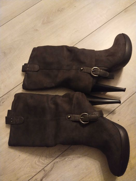 Buty na obcasie Quazi