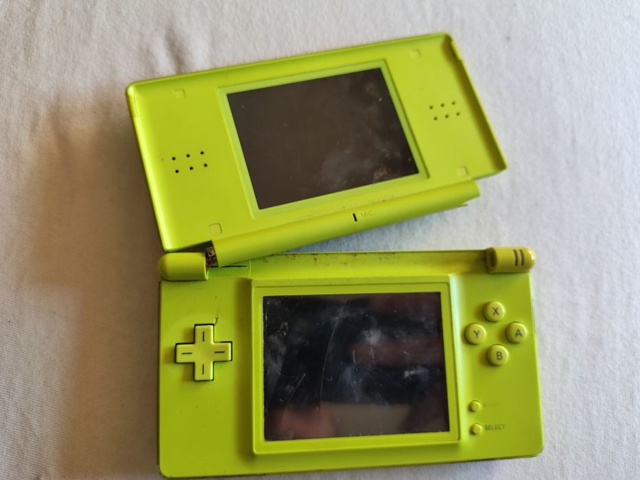 Nintendo DS Lite