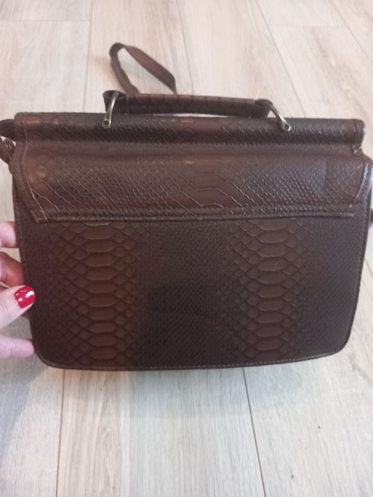 Torebka kuferek New Yorker