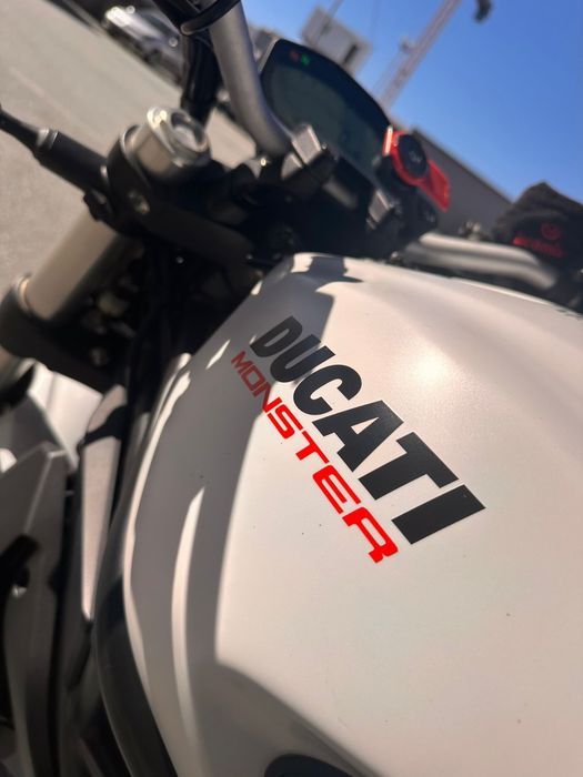 Ducati Monster 797