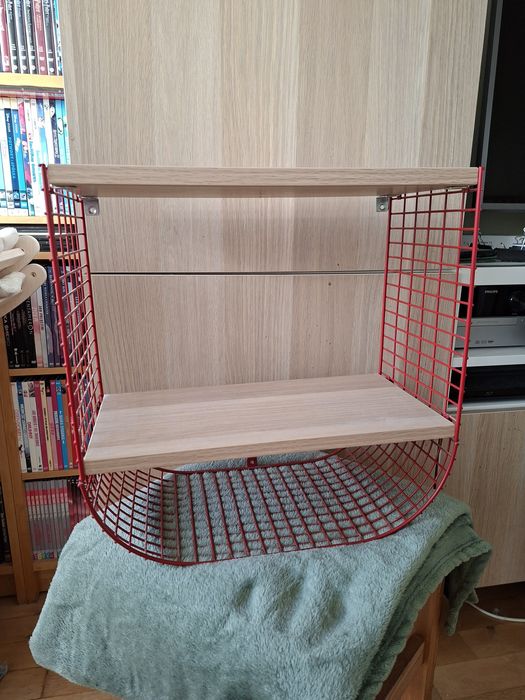 Półka ścienna ikea.