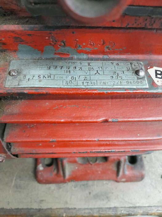 Silnik Elektryczny 0,75 KW 905 Obr.