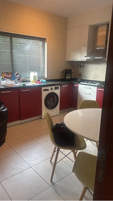 Alugo quarto na qta do anjo